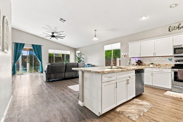 7625 W NORTHVIEW Avenue, Glendale, AZ 85303