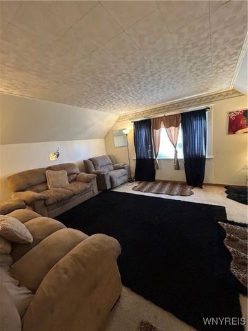 147 Wanda Avenue, Cheektowaga, NY 14211