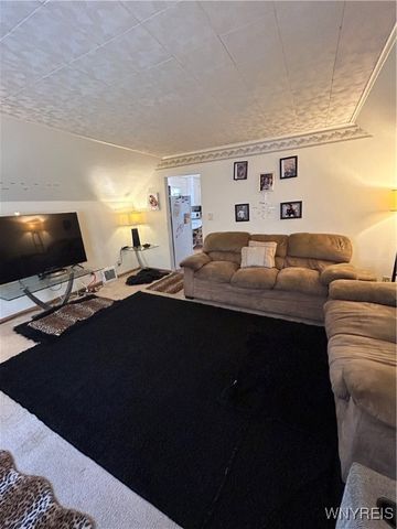 147 Wanda Avenue, Cheektowaga, NY 14211