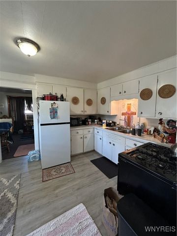 147 Wanda Avenue, Cheektowaga, NY 14211