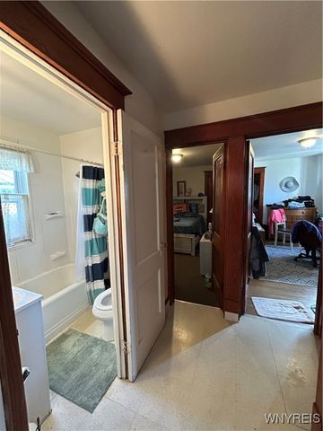 147 Wanda Avenue, Cheektowaga, NY 14211