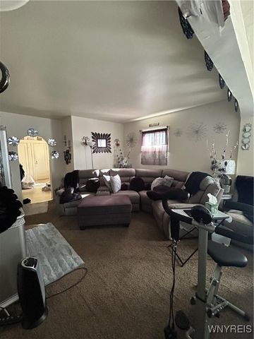 147 Wanda Avenue, Cheektowaga, NY 14211