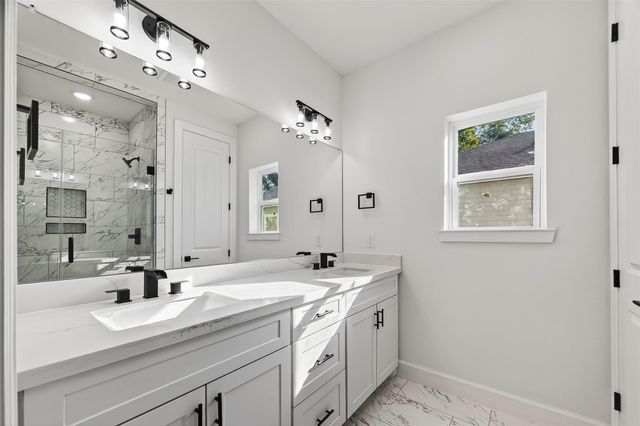 3911 Alberta Street, Houston, TX 77021