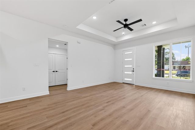 3911 Alberta Street, Houston, TX 77021