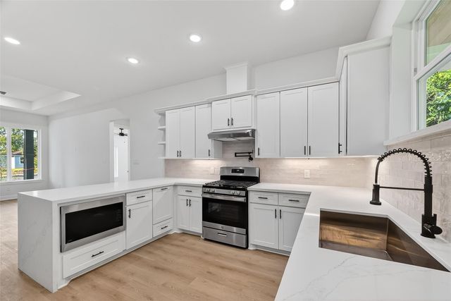 3911 Alberta Street, Houston, TX 77021