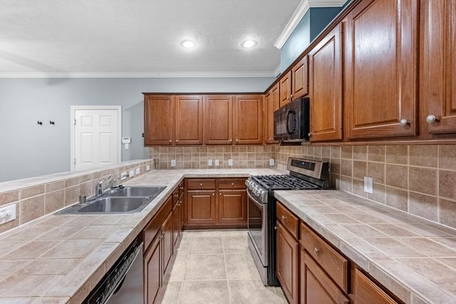 5228 Larkin Street, Houston, TX 77007