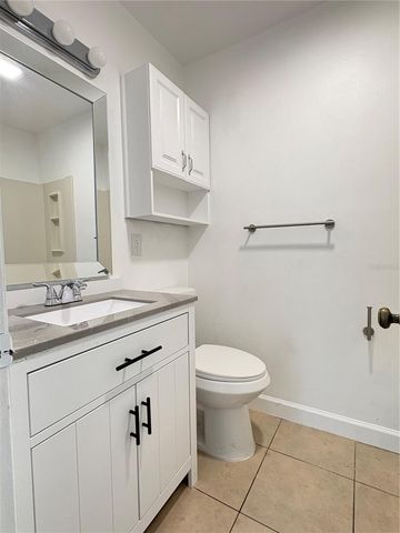 2847 OAK STREET, Sarasota, FL 34237