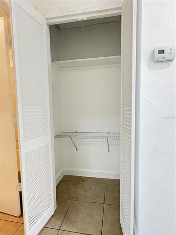 2847 OAK STREET, Sarasota, FL 34237