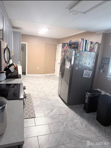 3 Pillar Drive, Sayreville, NJ 08879