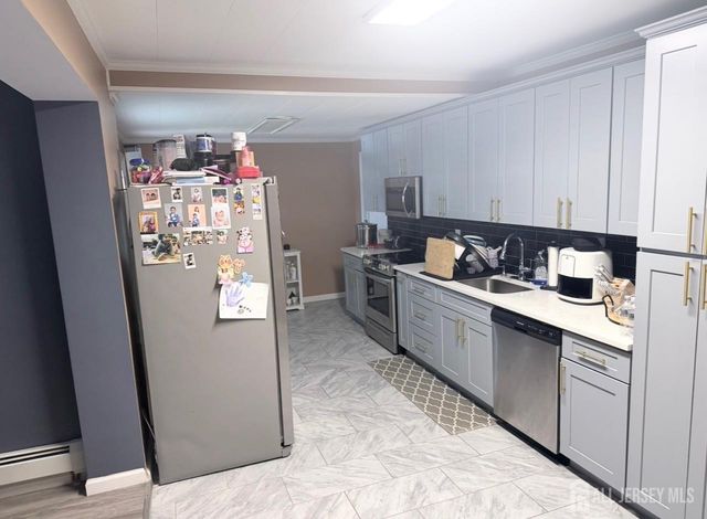 3 Pillar Drive, Sayreville, NJ 08879
