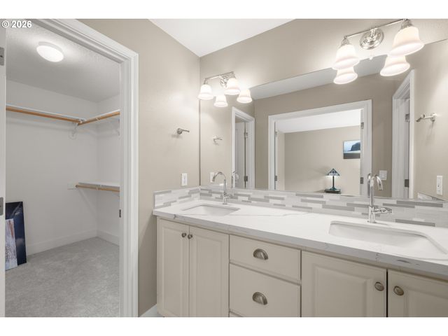 11993 Sw HORIZON Blvd, Beaverton, OR 97007