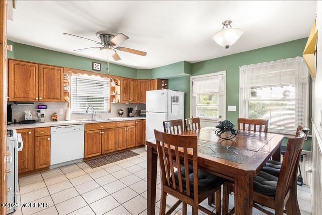 555 Main Street, Sayreville, NJ 08872