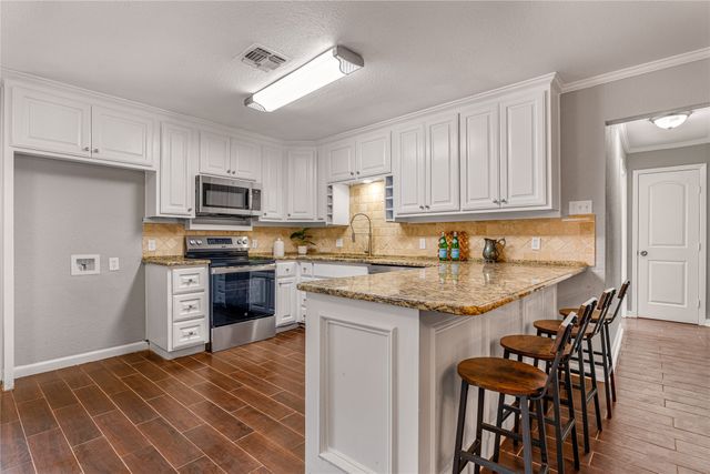 903 S Old Temple Road, Lorena, TX 76655