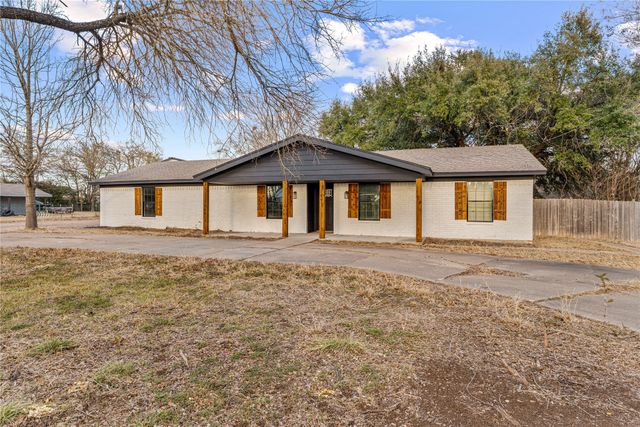 903 S Old Temple Road, Lorena, TX 76655