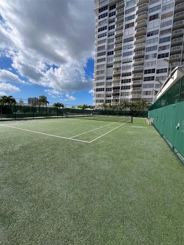 18071 Biscayne Boulevard 1702, Aventura, FL 33160
