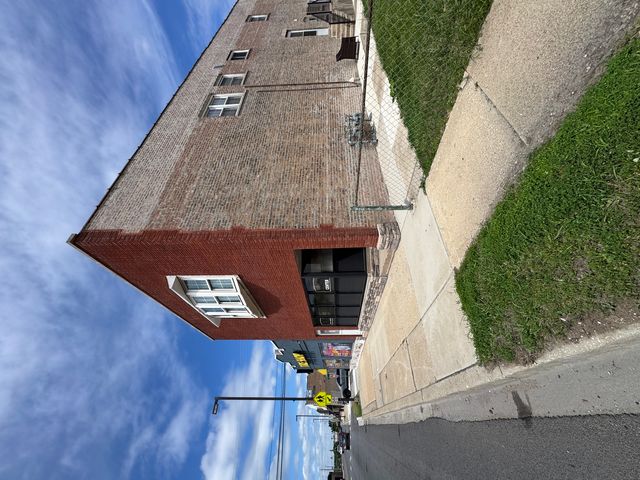 7336 W Archer Avenue, Summit, IL 60501