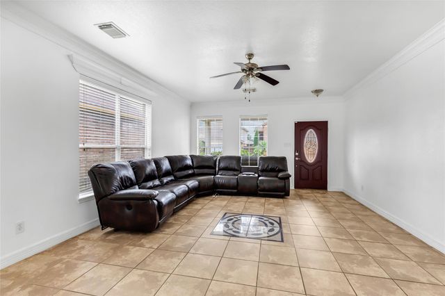 15835 Flagstone Walk Way, Houston, TX 77049