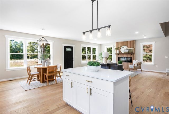 10601 Beaver Bridge Rd, Chesterfield, VA 23838