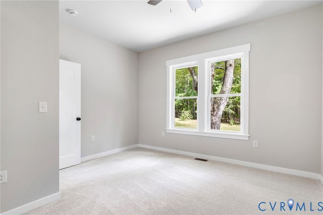 10601 Beaver Bridge Rd, Chesterfield, VA 23838