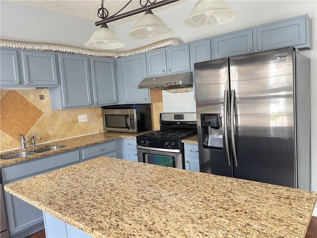 Image 4 of property listing at 795 Abbotts Mill Court 73, Johns Creek, GA 30097