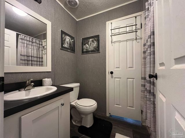 6923 Datura St, Milton, FL 32570