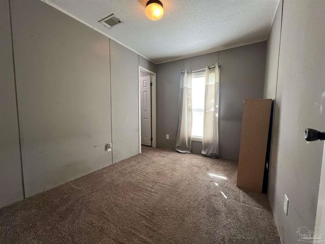 6923 Datura St, Milton, FL 32570
