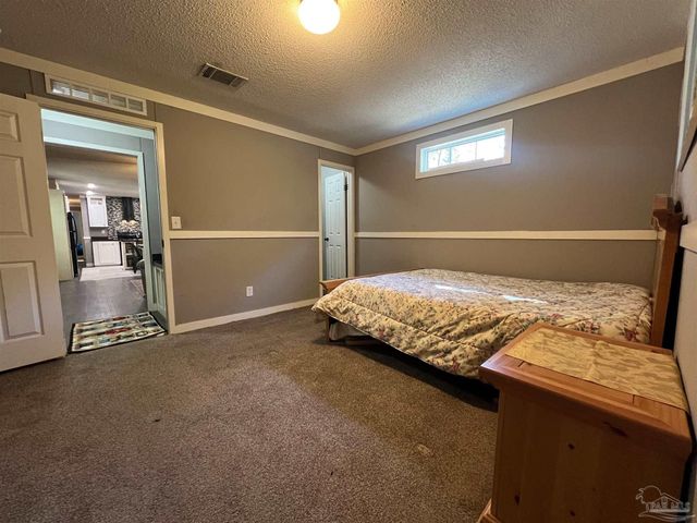 6923 Datura St, Milton, FL 32570