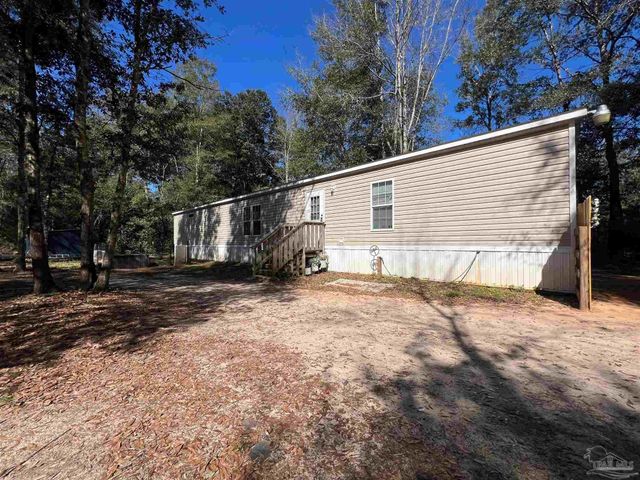 6923 Datura St, Milton, FL 32570