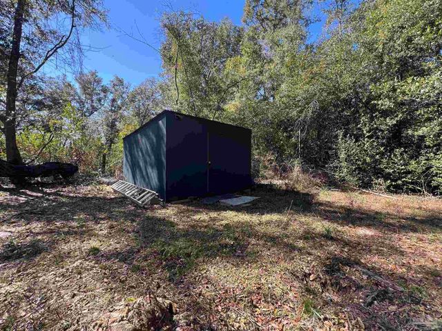 6923 Datura St, Milton, FL 32570