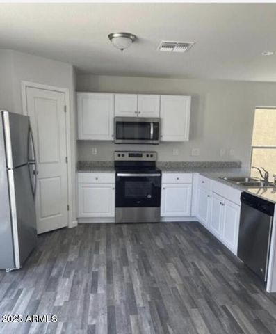 137 W BOBCAT Place, Casa Grande, AZ 85122