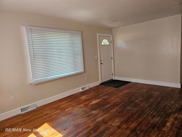 2126 Hammel Street, Saginaw, MI 48601