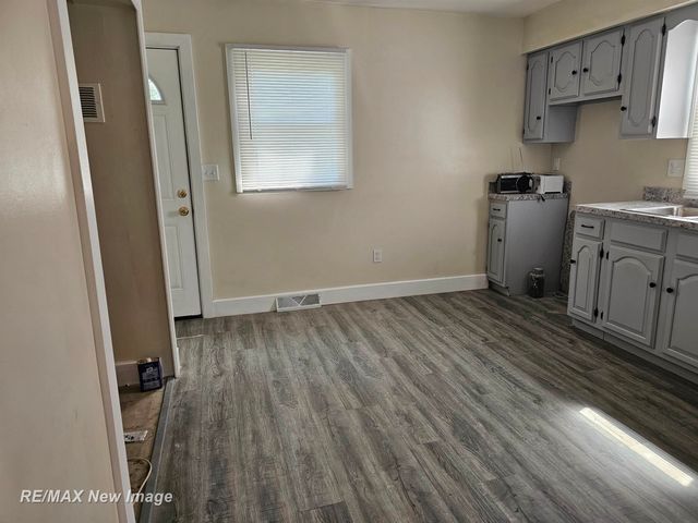 2126 Hammel Street, Saginaw, MI 48601