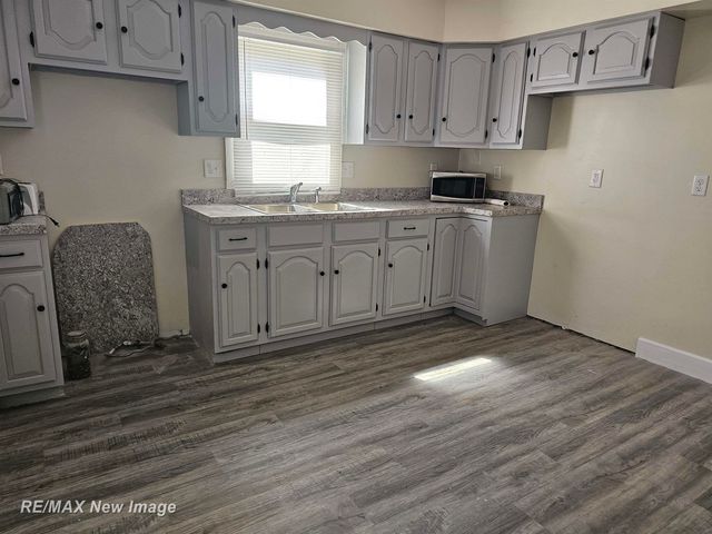 2126 Hammel Street, Saginaw, MI 48601