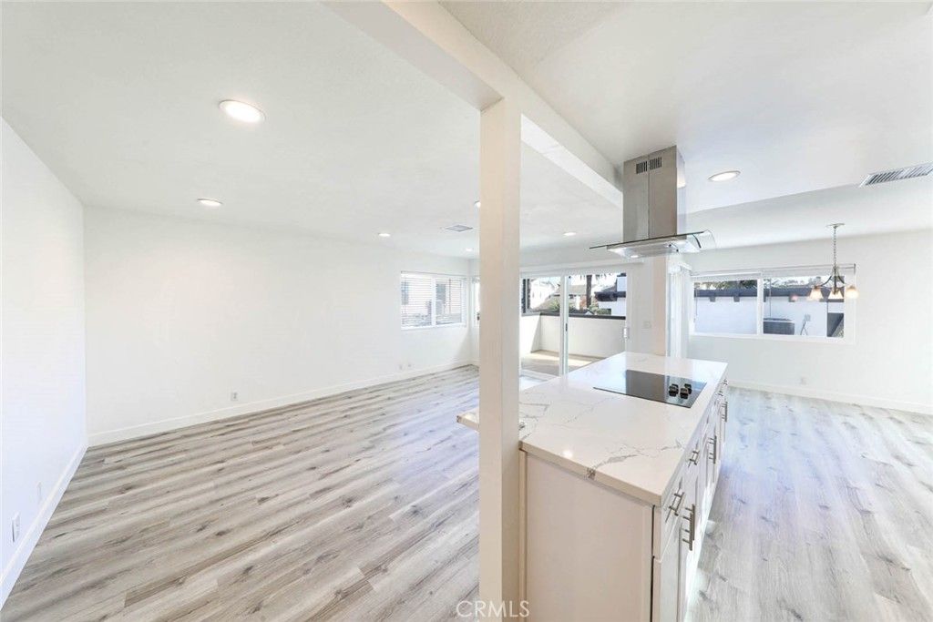 Image 27 of property listing at 503 Marguerite, Corona Del Mar, CA 92625