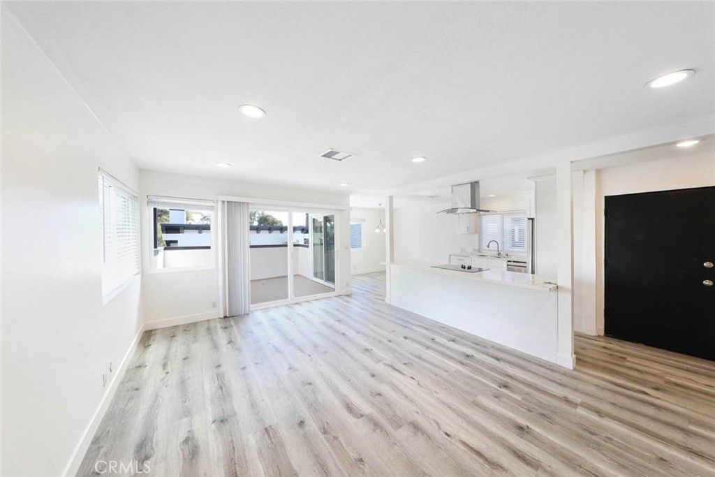 Image 29 of property listing at 503 Marguerite, Corona Del Mar, CA 92625