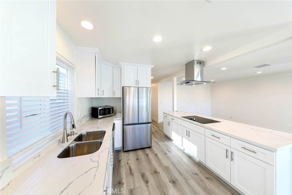Image 31 of property listing at 503 Marguerite, Corona Del Mar, CA 92625