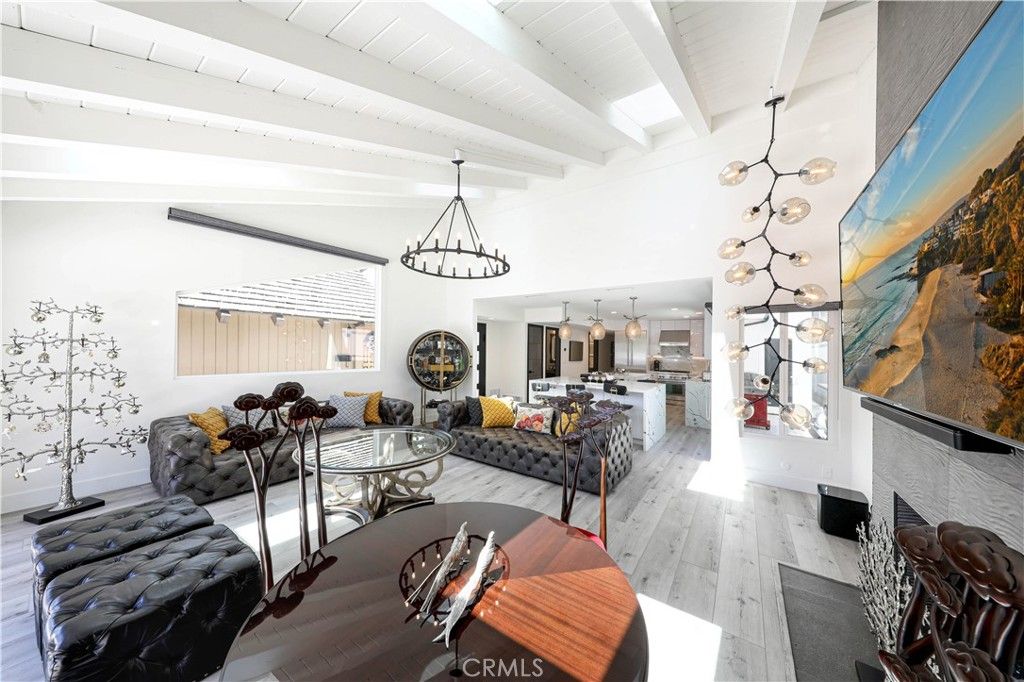 Image 9 of property listing at 503 Marguerite, Corona Del Mar, CA 92625