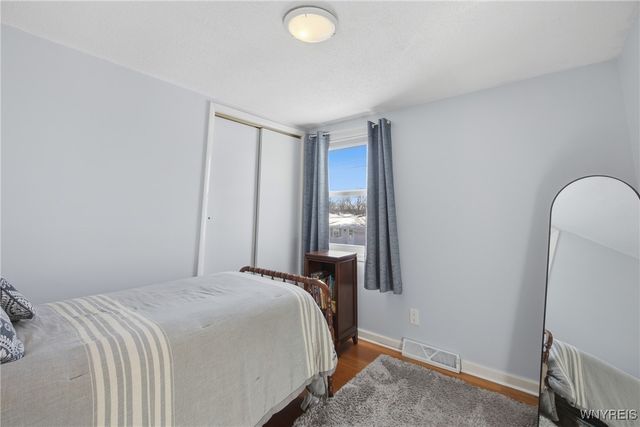 37 Richmond Avenue, Lancaster, NY 14086