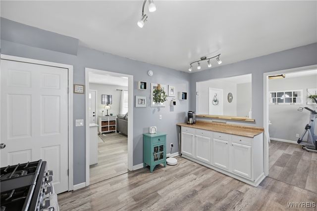 37 Richmond Avenue, Lancaster, NY 14086