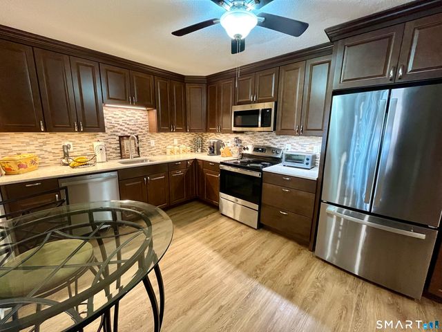 50 Birdseye Street 306A, Stratford, CT 06615