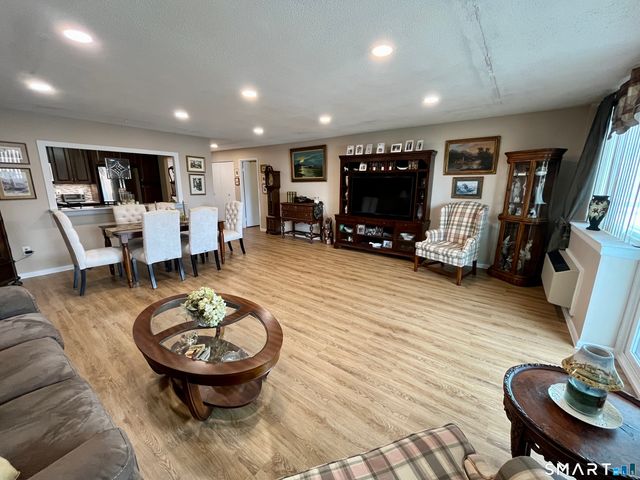 50 Birdseye Street 306A, Stratford, CT 06615