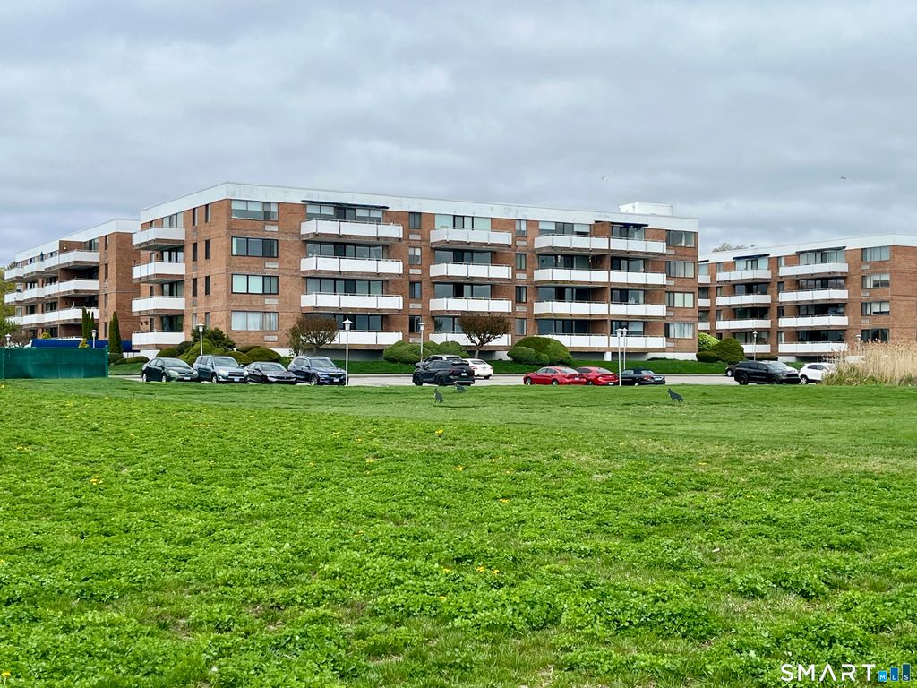 50 Birdseye Street 306A, Stratford, CT 06615