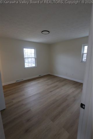 256 Pine Circle, Dunbar, WV 25064