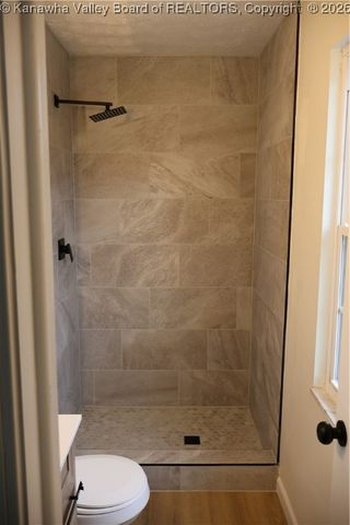 256 Pine Circle, Dunbar, WV 25064