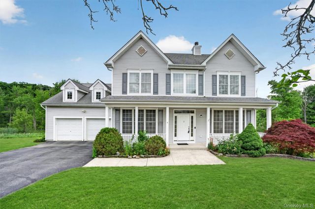 5 Oldwyck Crescent, Highland Mills, NY 10930