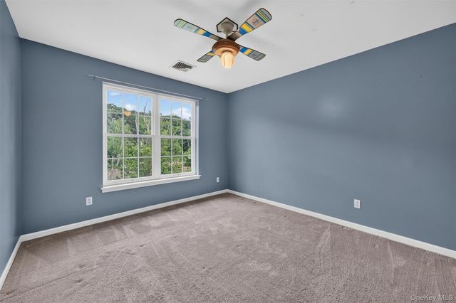 5 Oldwyck Crescent, Highland Mills, NY 10930