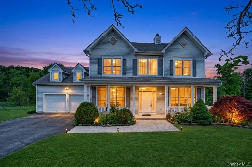 5 Oldwyck Crescent, Highland Mills, NY 10930