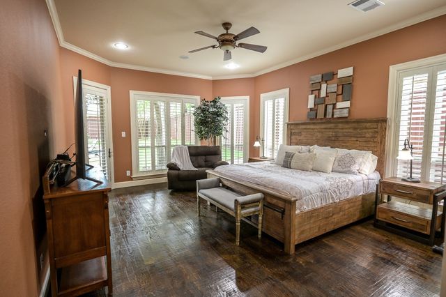 910 Belclaire Circle, Cedar Hill, TX 75104