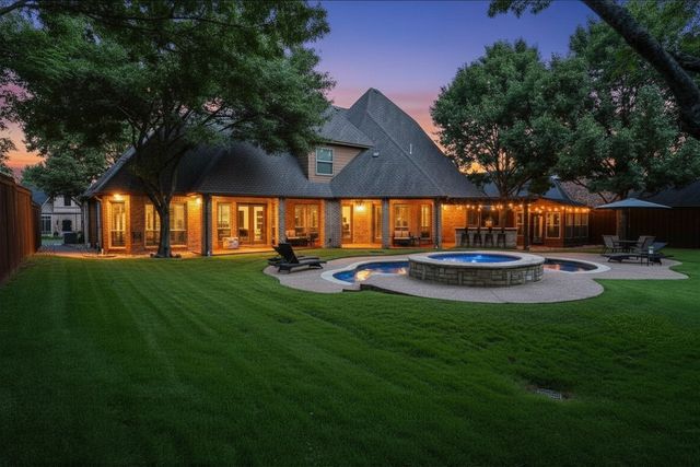 910 Belclaire Circle, Cedar Hill, TX 75104