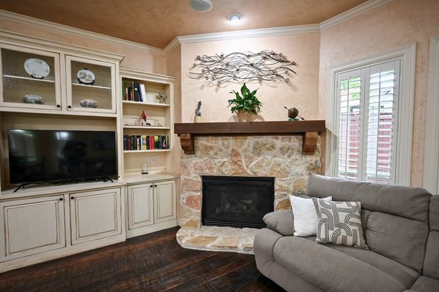 910 Belclaire Circle, Cedar Hill, TX 75104